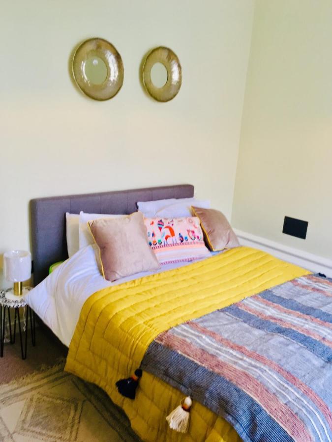 Grade 2 Listed Apartment In Heart Of Hastings Buitenkant foto