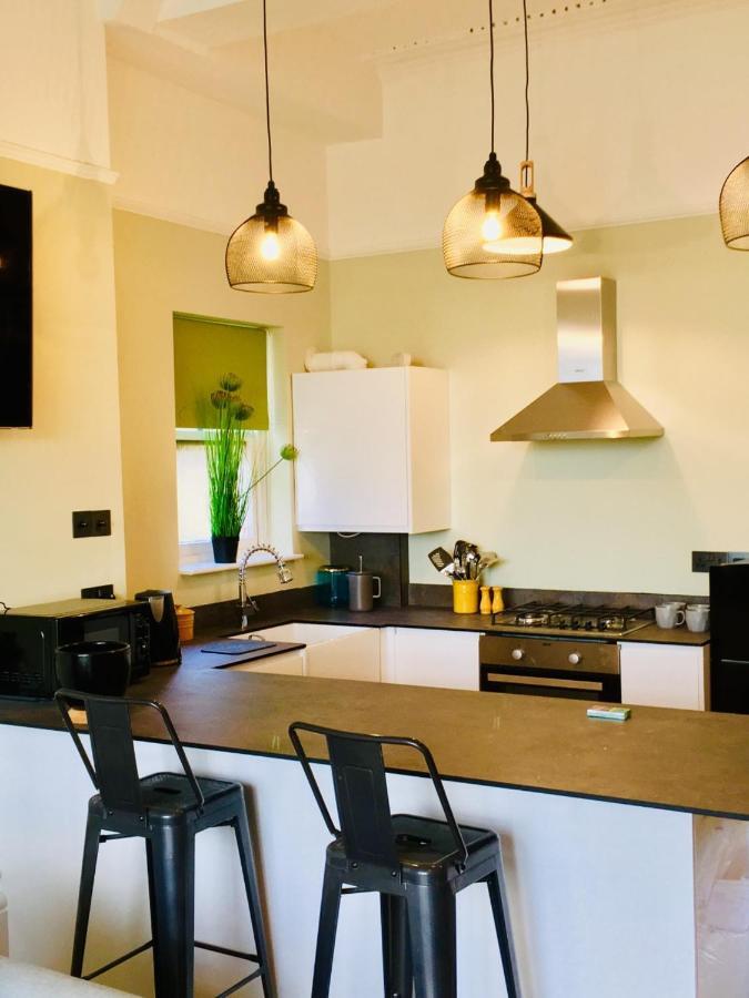 Grade 2 Listed Apartment In Heart Of Hastings Buitenkant foto