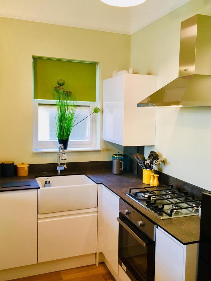 Grade 2 Listed Apartment In Heart Of Hastings Buitenkant foto